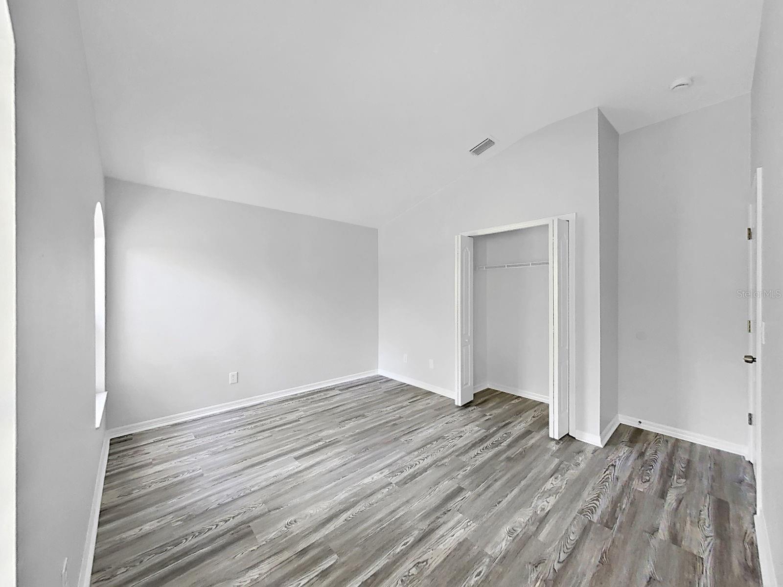 1423 LAKE SHORE RANCH DR