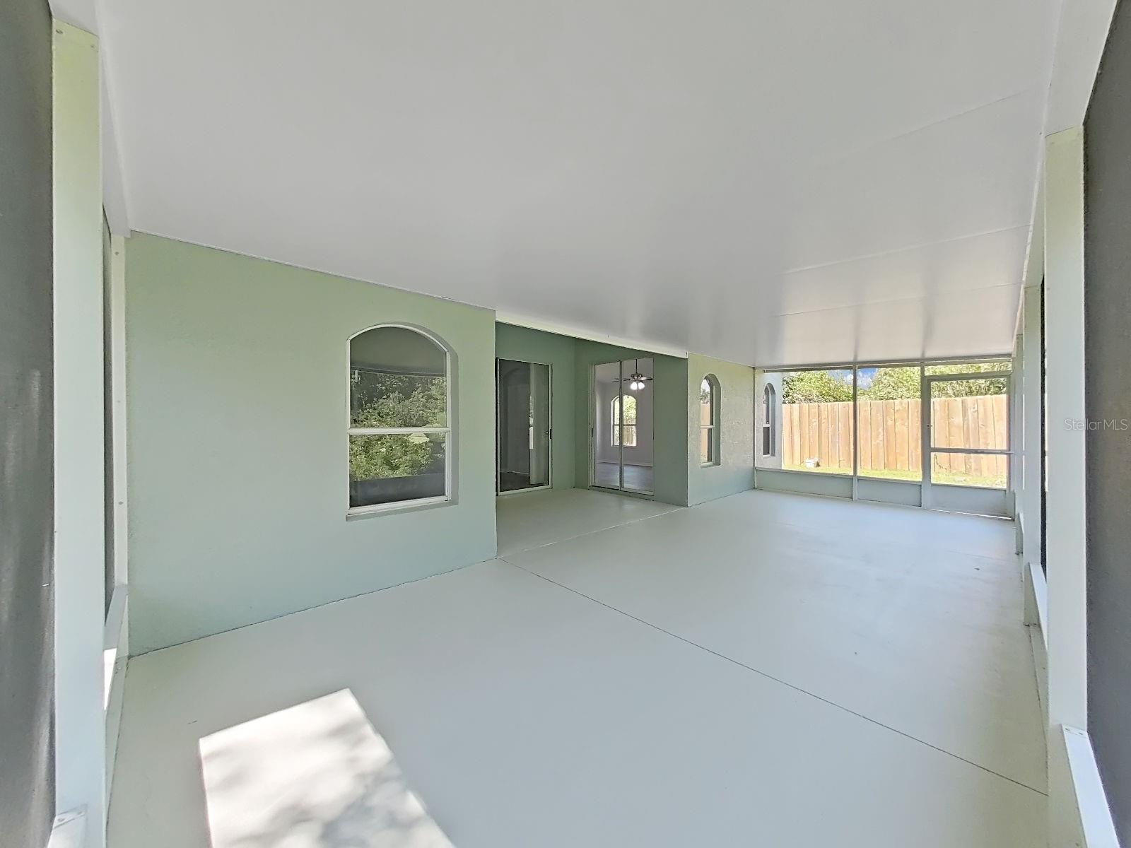 1423 LAKE SHORE RANCH DR