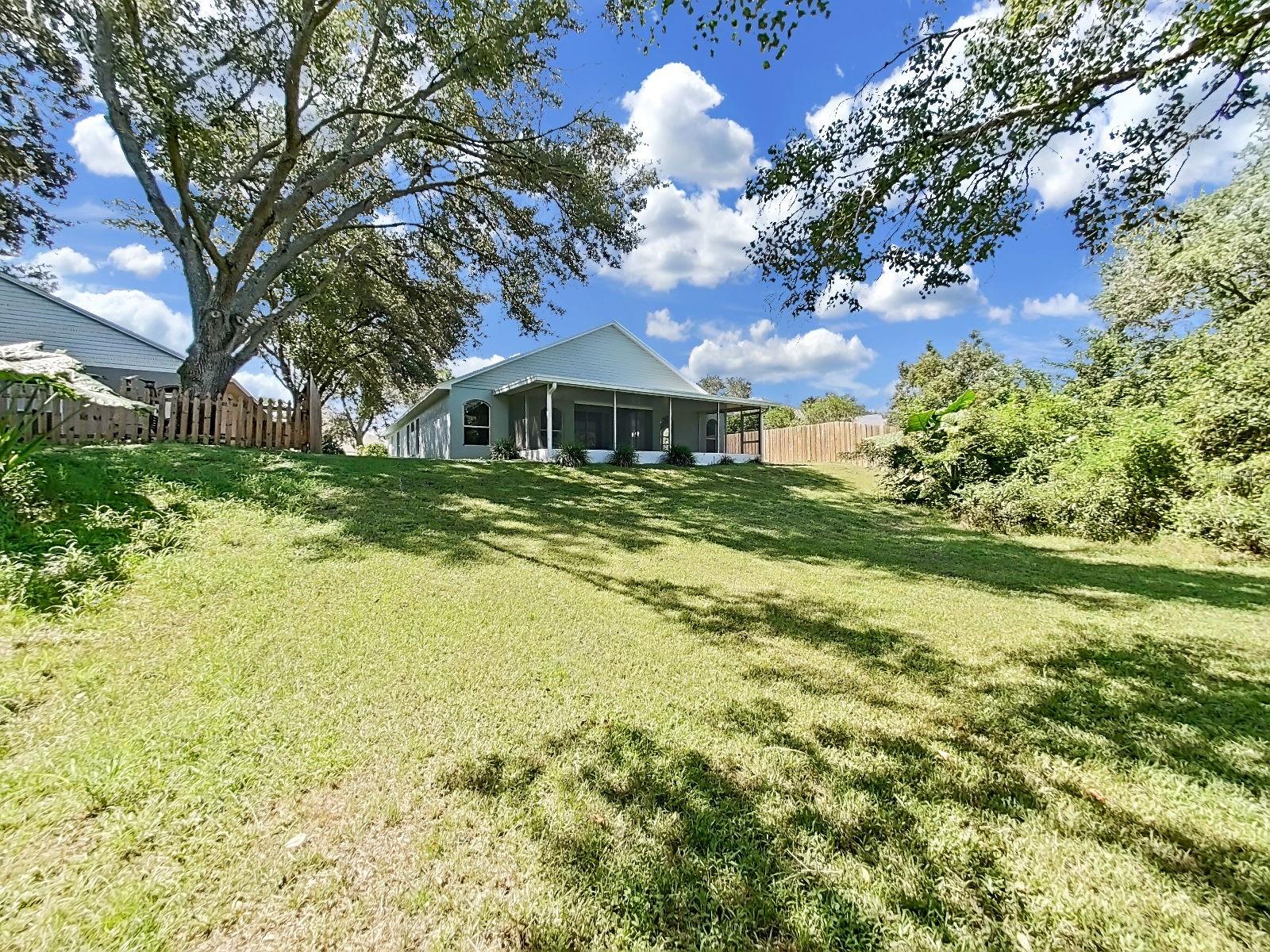 1423 LAKE SHORE RANCH DR