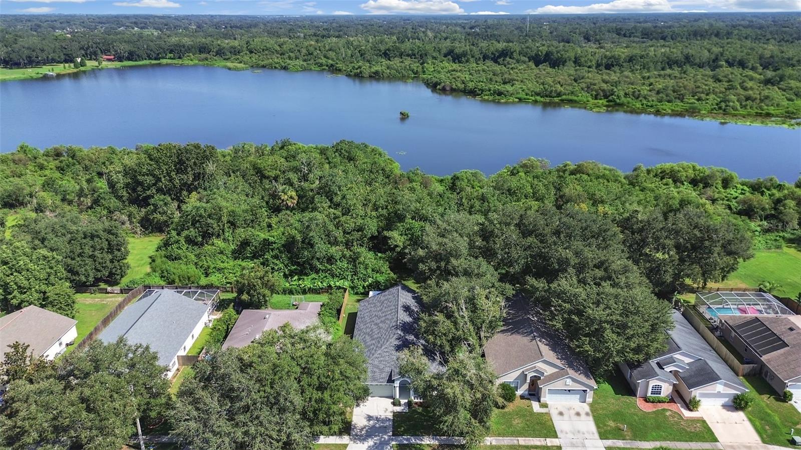 1423 LAKE SHORE RANCH DR