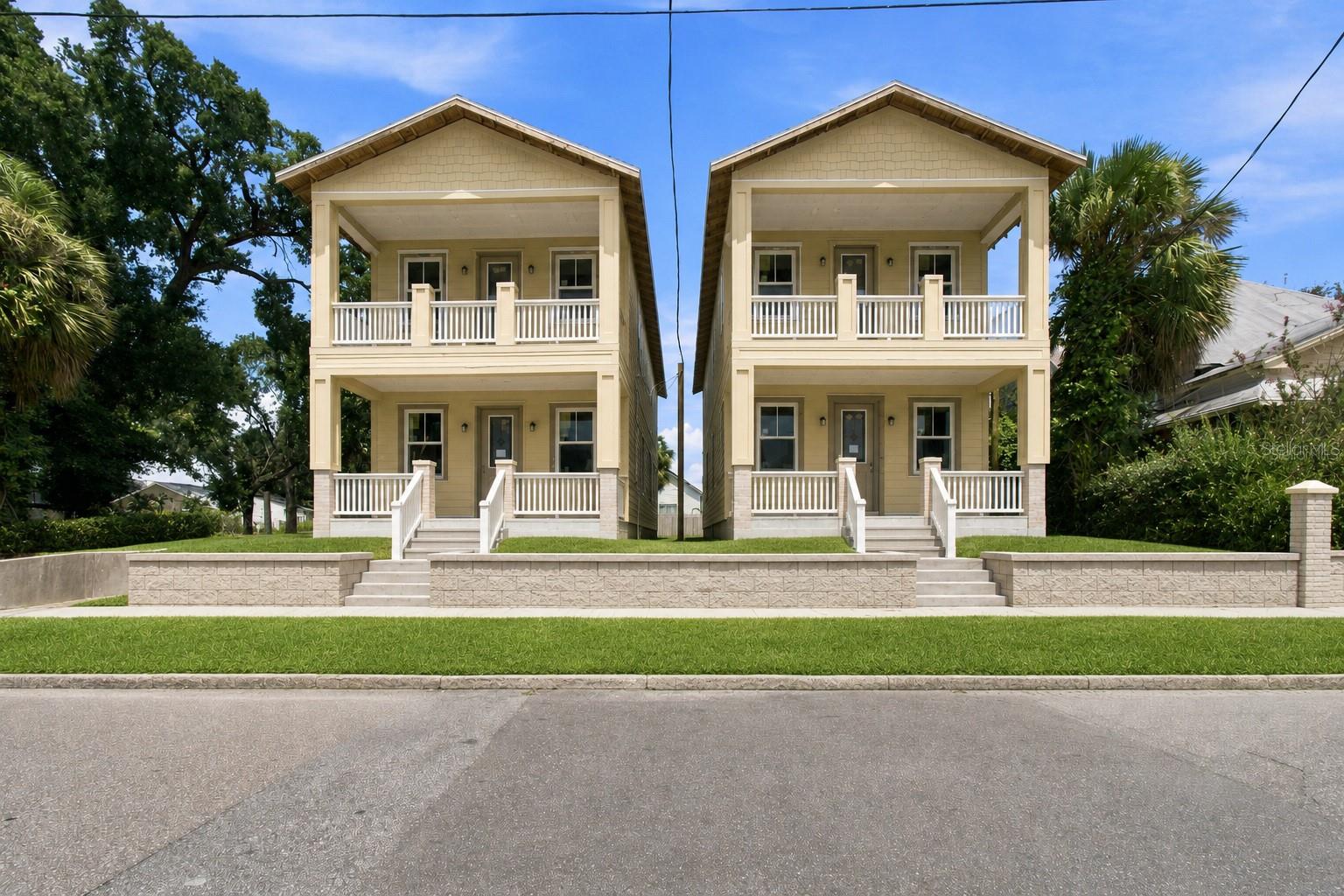 942 E 11TH AVE #1