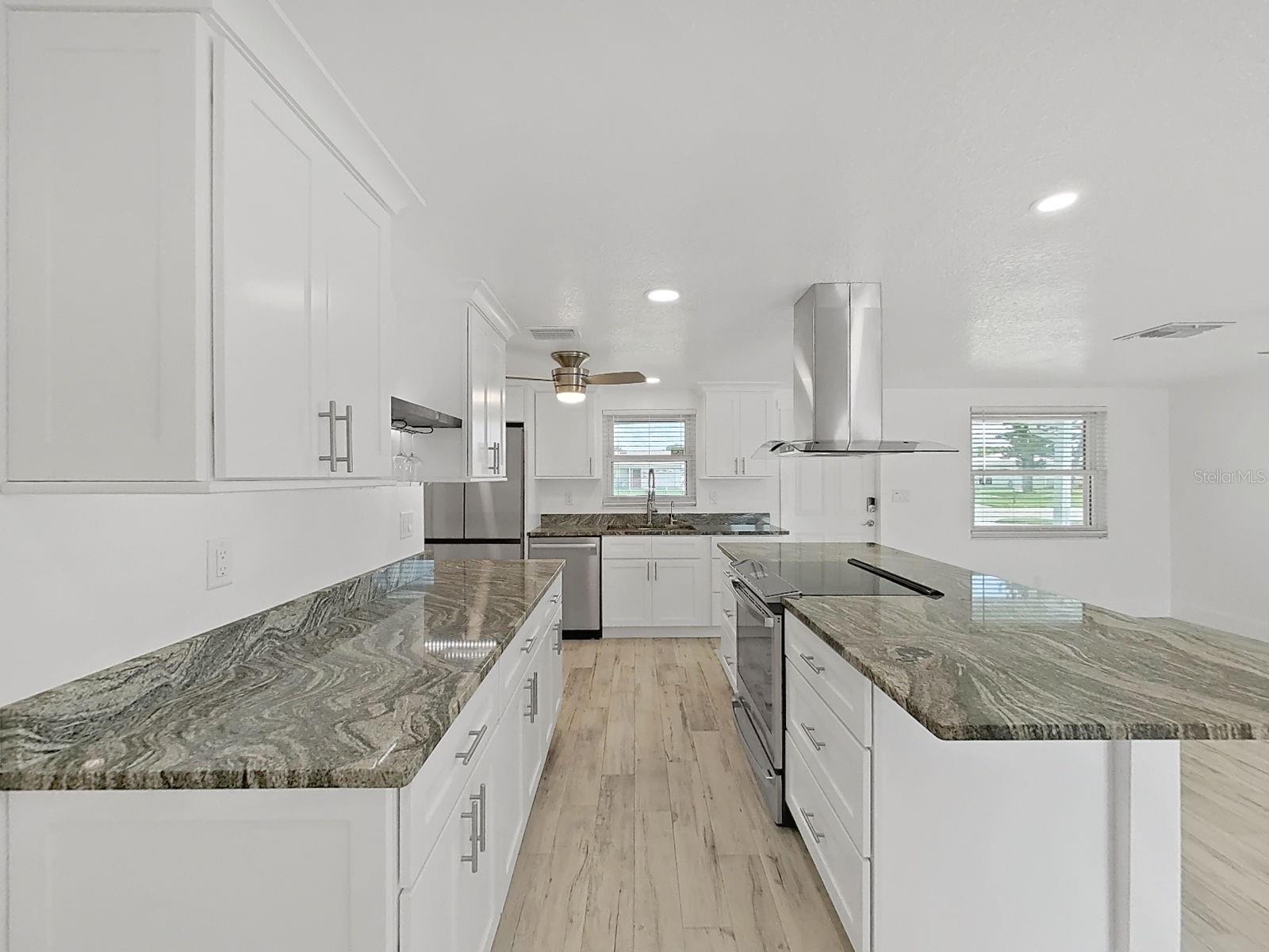 4156 FLORAMAR TER