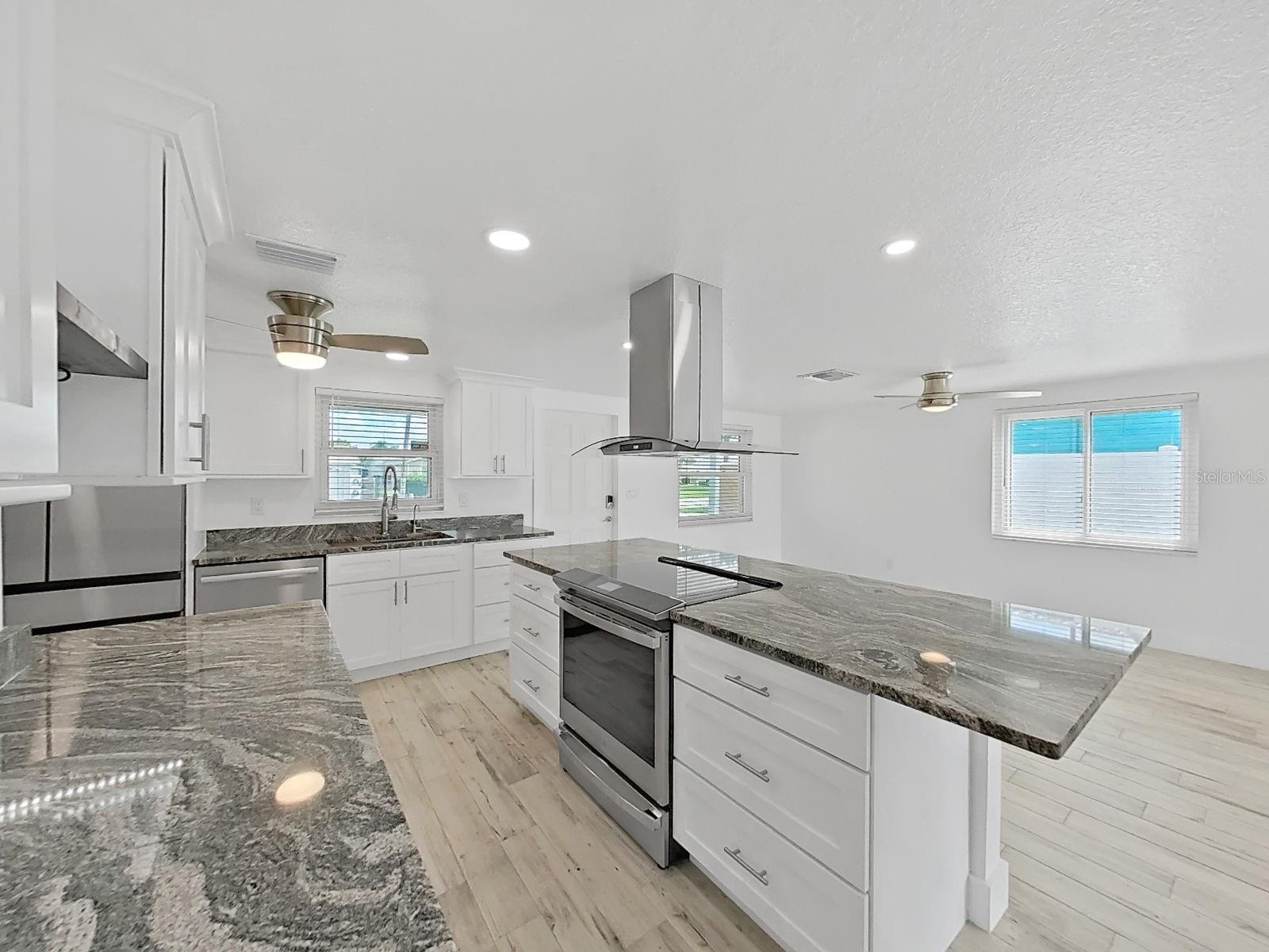 4156 FLORAMAR TER
