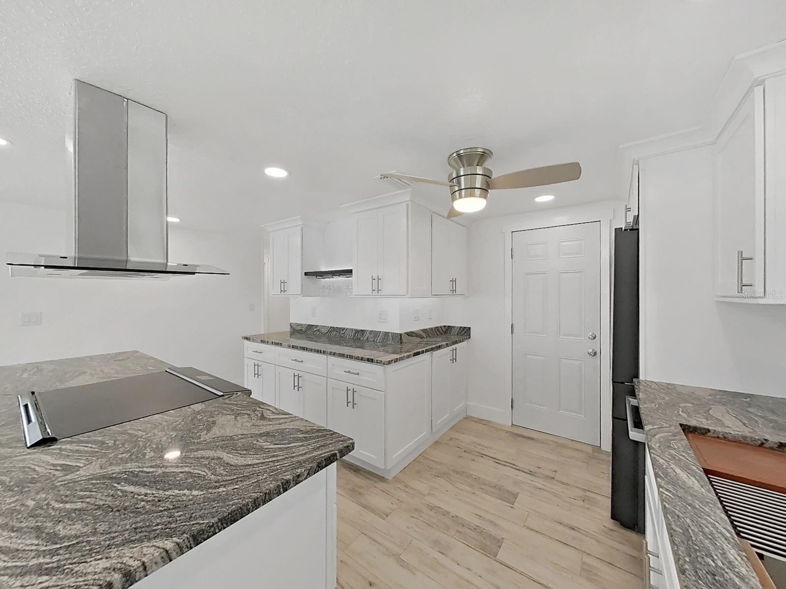 4156 FLORAMAR TER