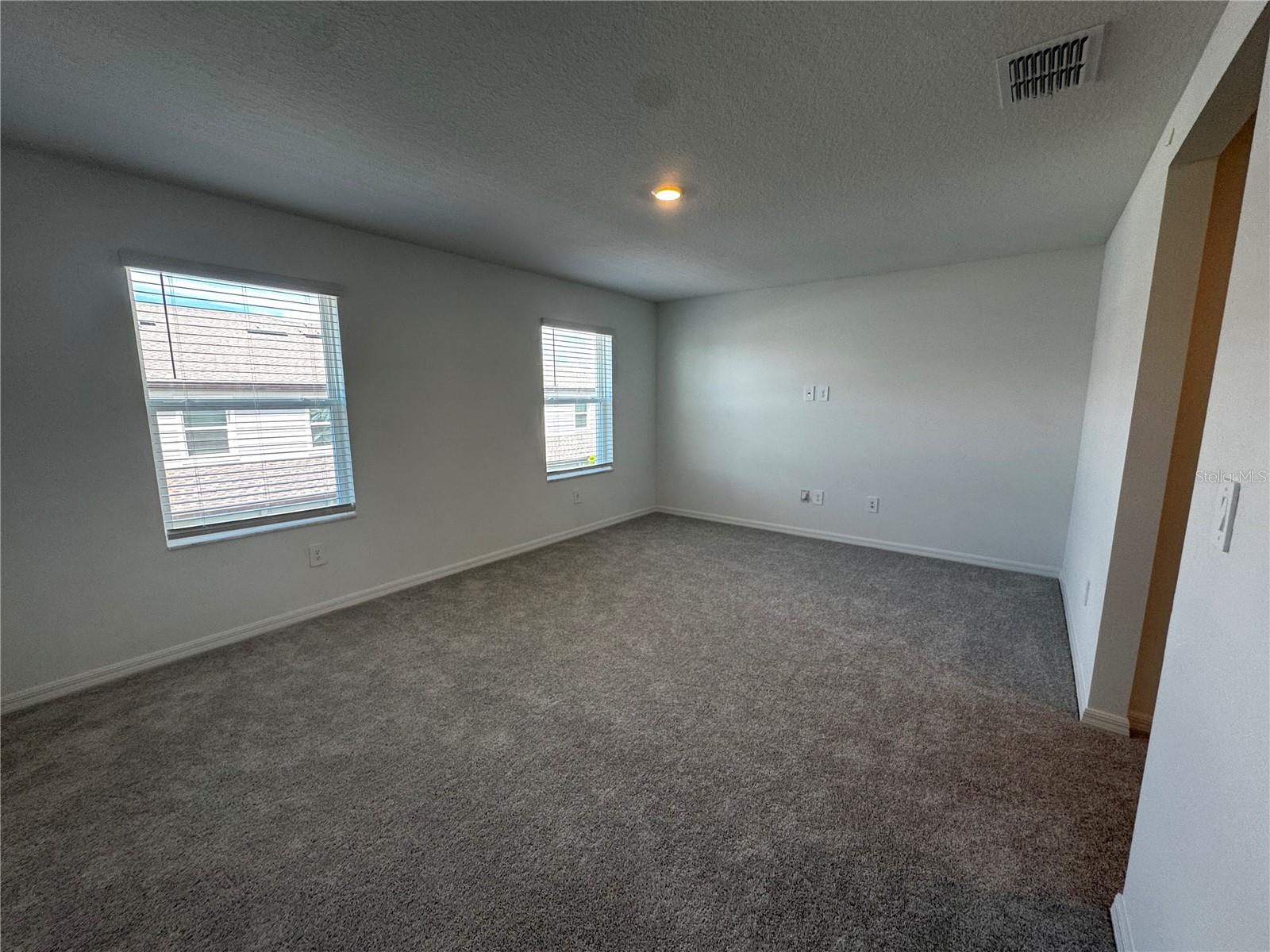 10149 TRUMPET HONEYSUCKLE WAY
