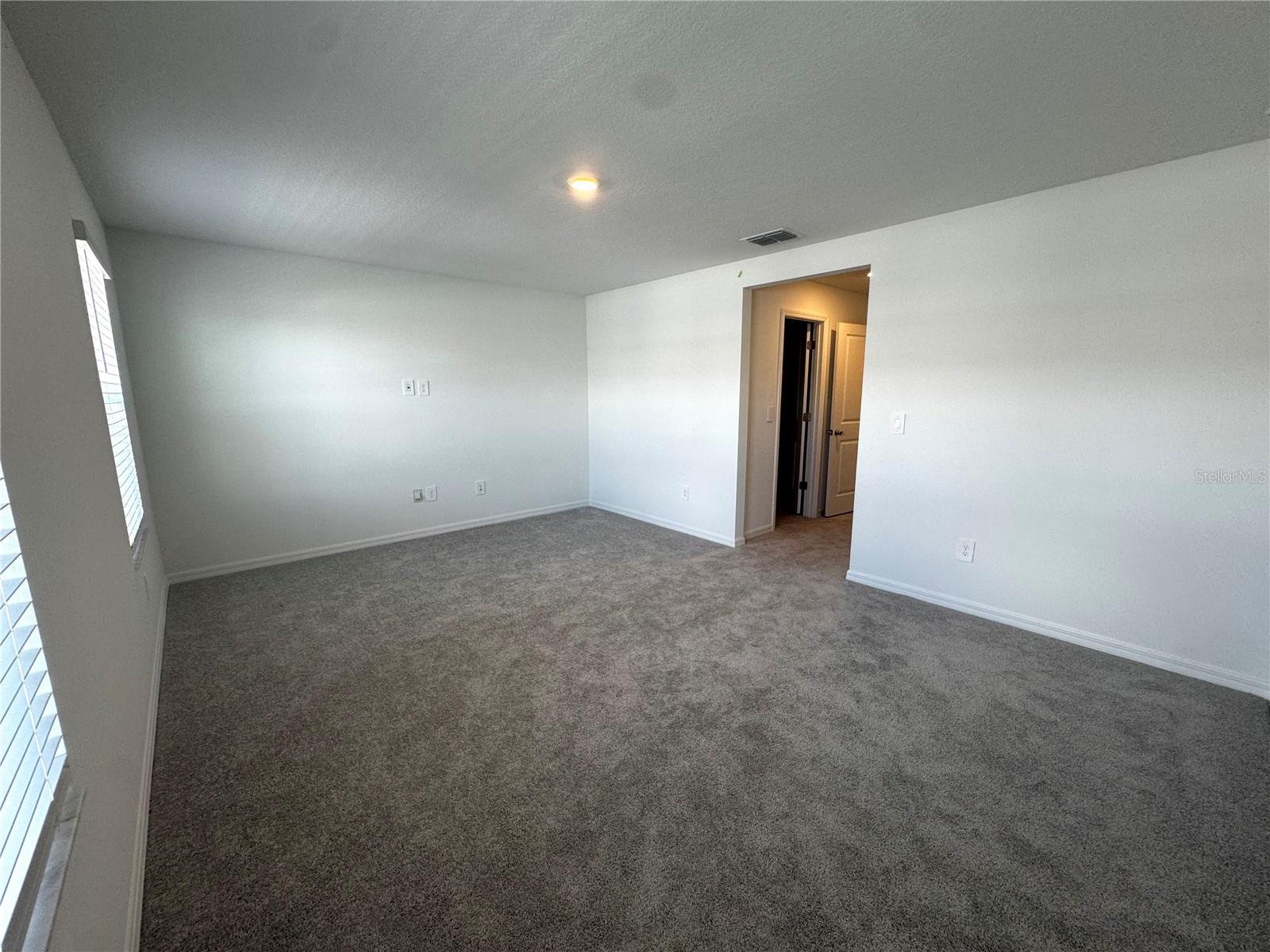 10149 TRUMPET HONEYSUCKLE WAY