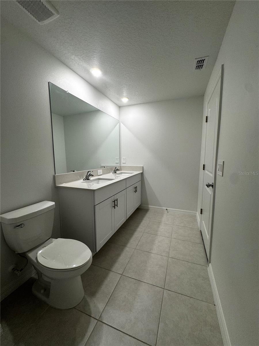 10149 TRUMPET HONEYSUCKLE WAY