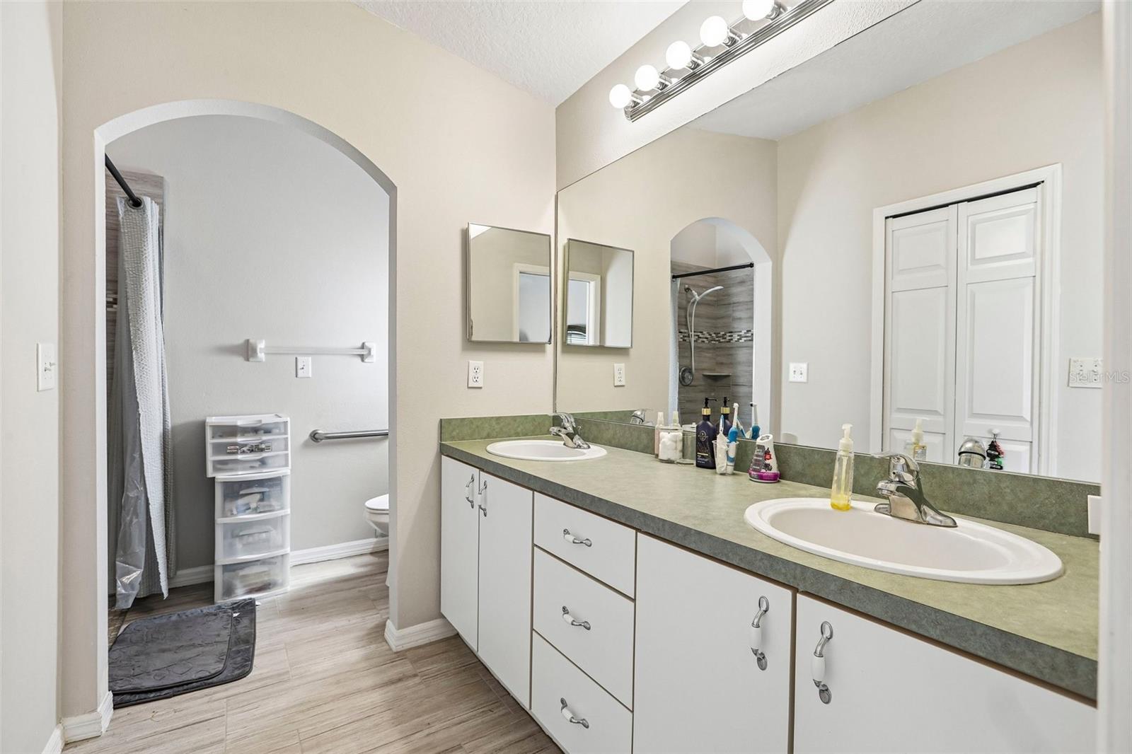 12504 GLENDALE CT