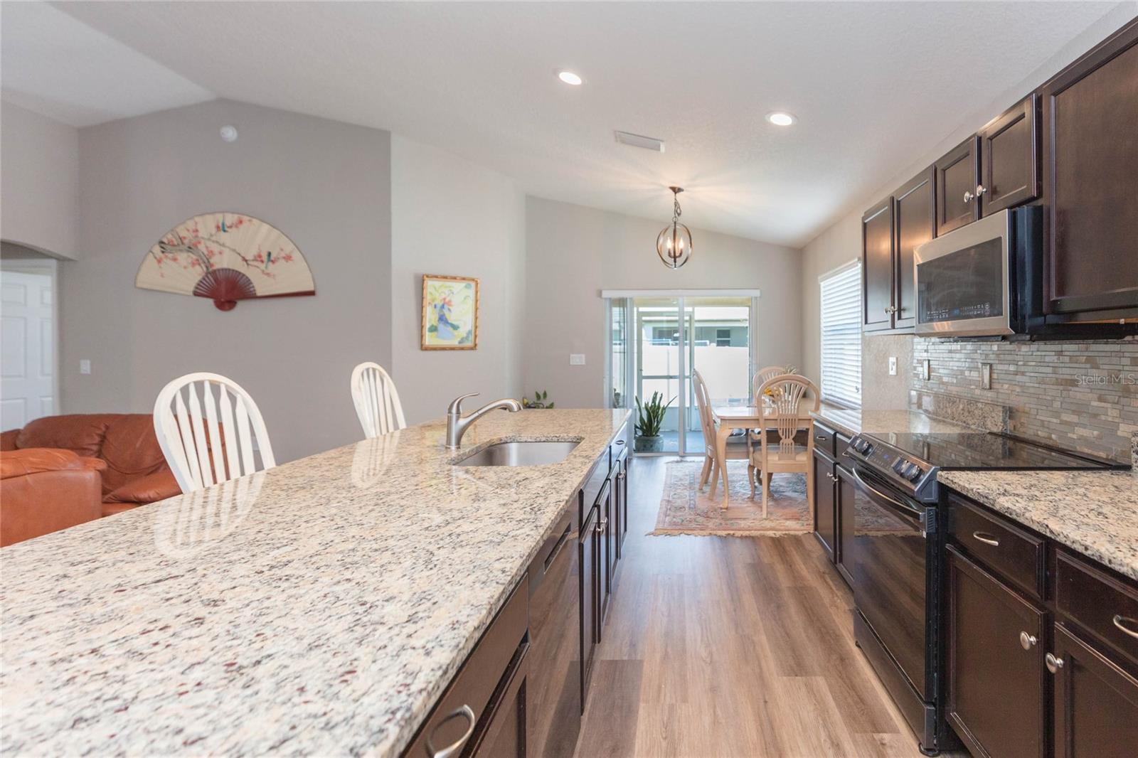 719 VINEYARD RESERVE CT