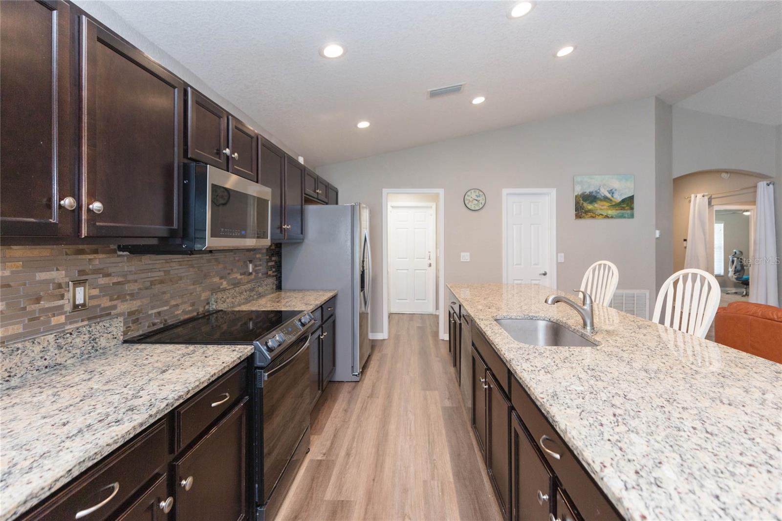 719 VINEYARD RESERVE CT