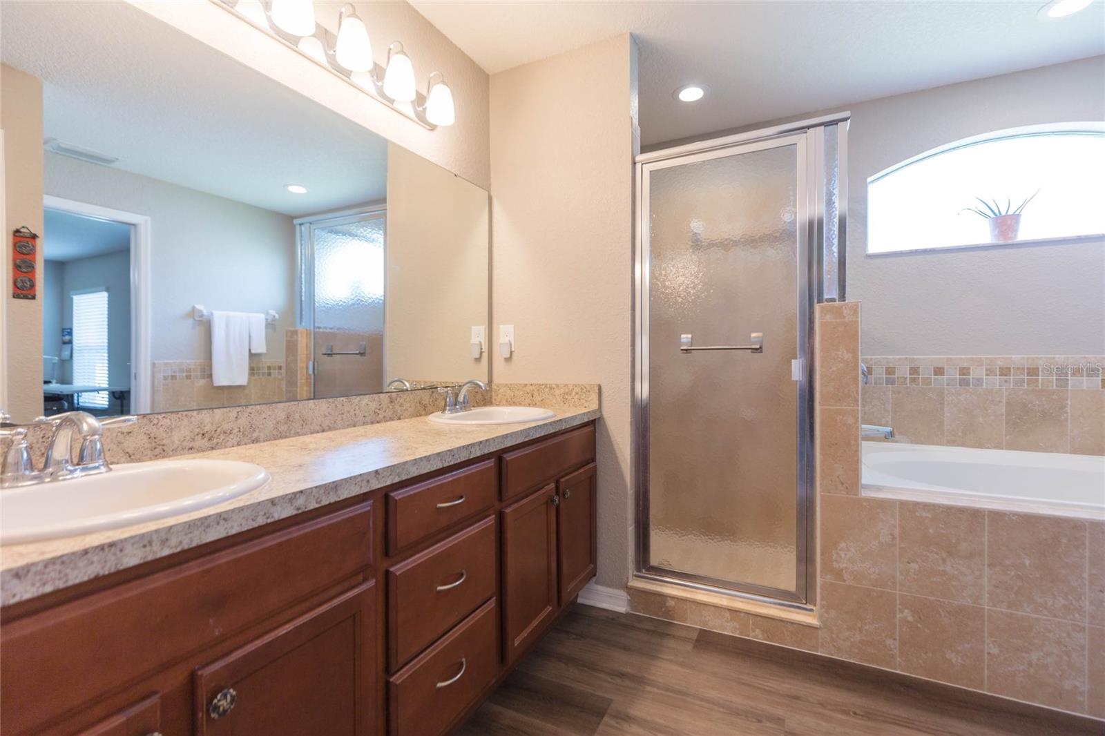 719 VINEYARD RESERVE CT