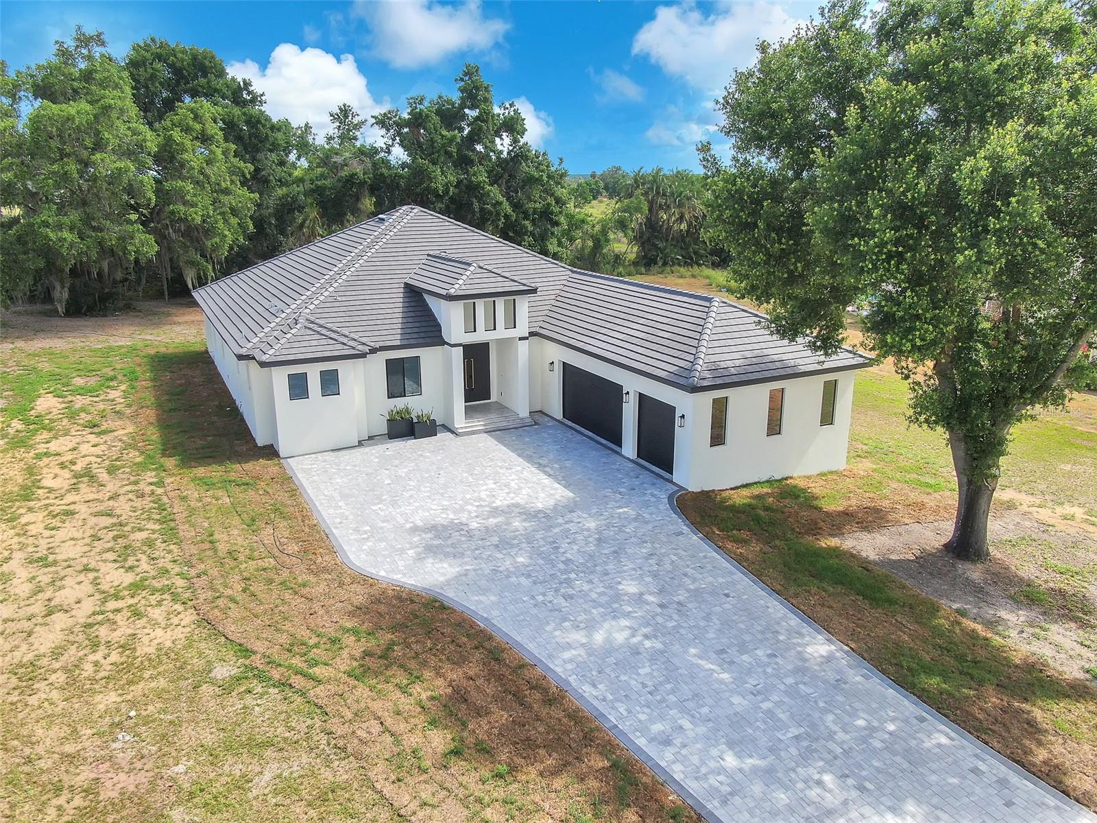 11921 FORT KING HWY
