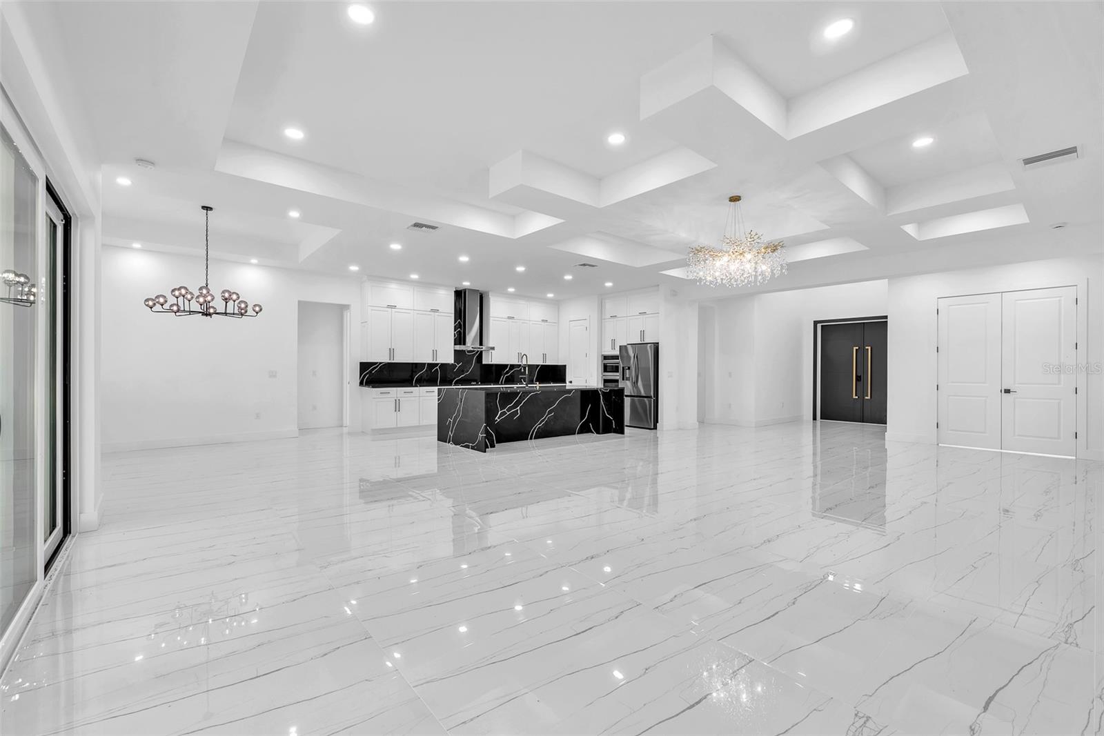 11921 FORT KING HWY