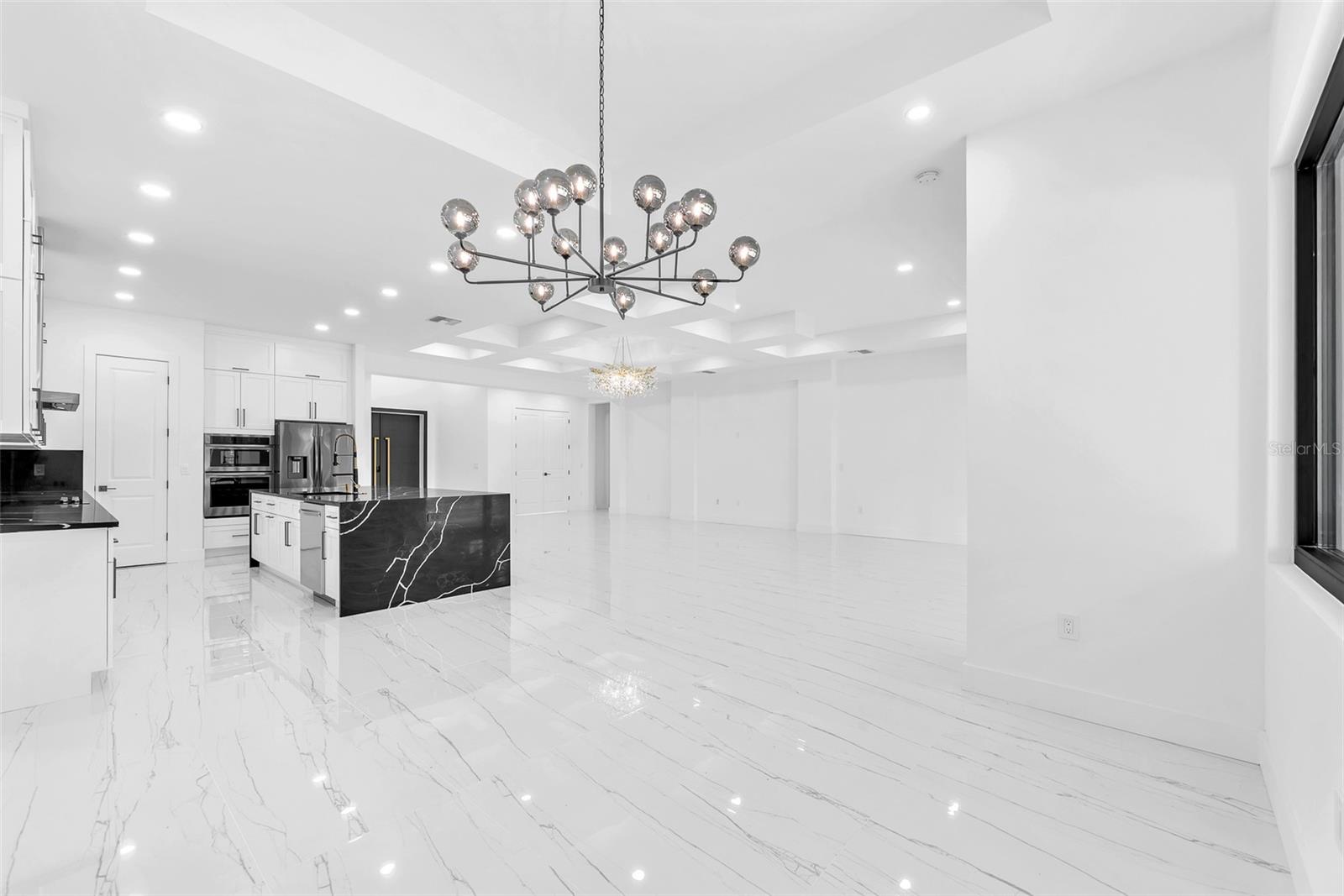 11921 FORT KING HWY