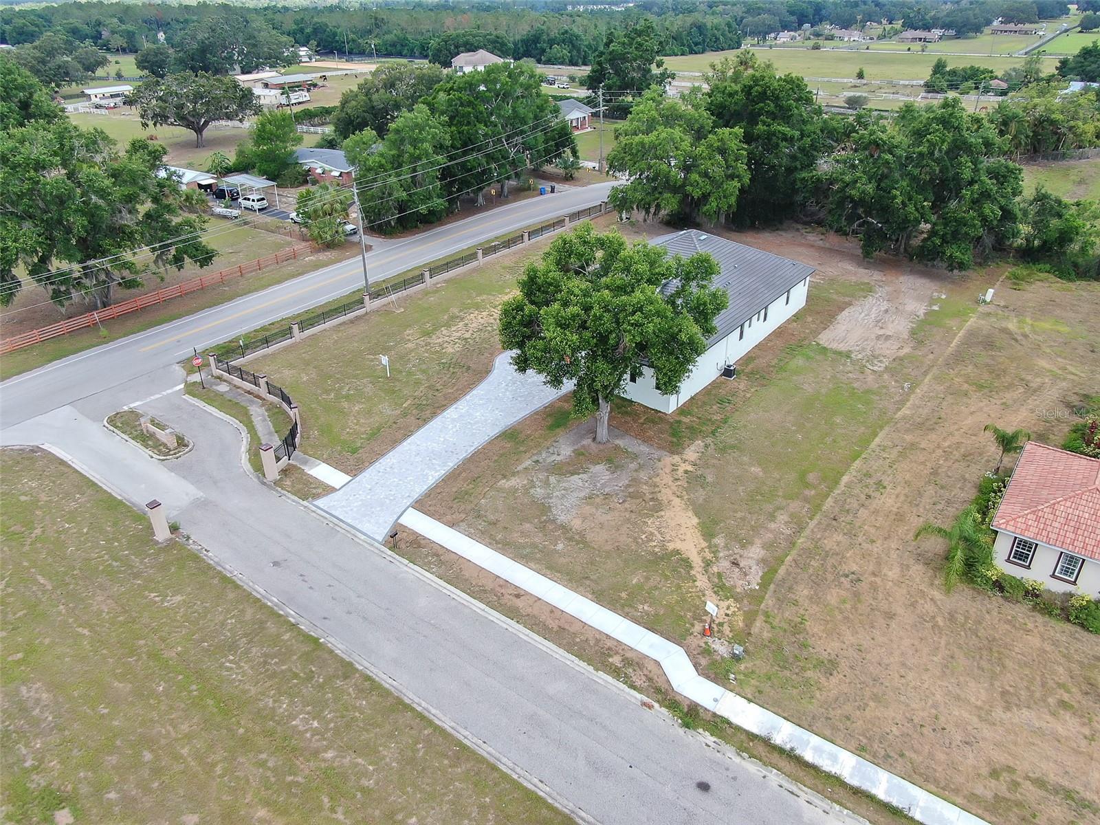 11921 FORT KING HWY