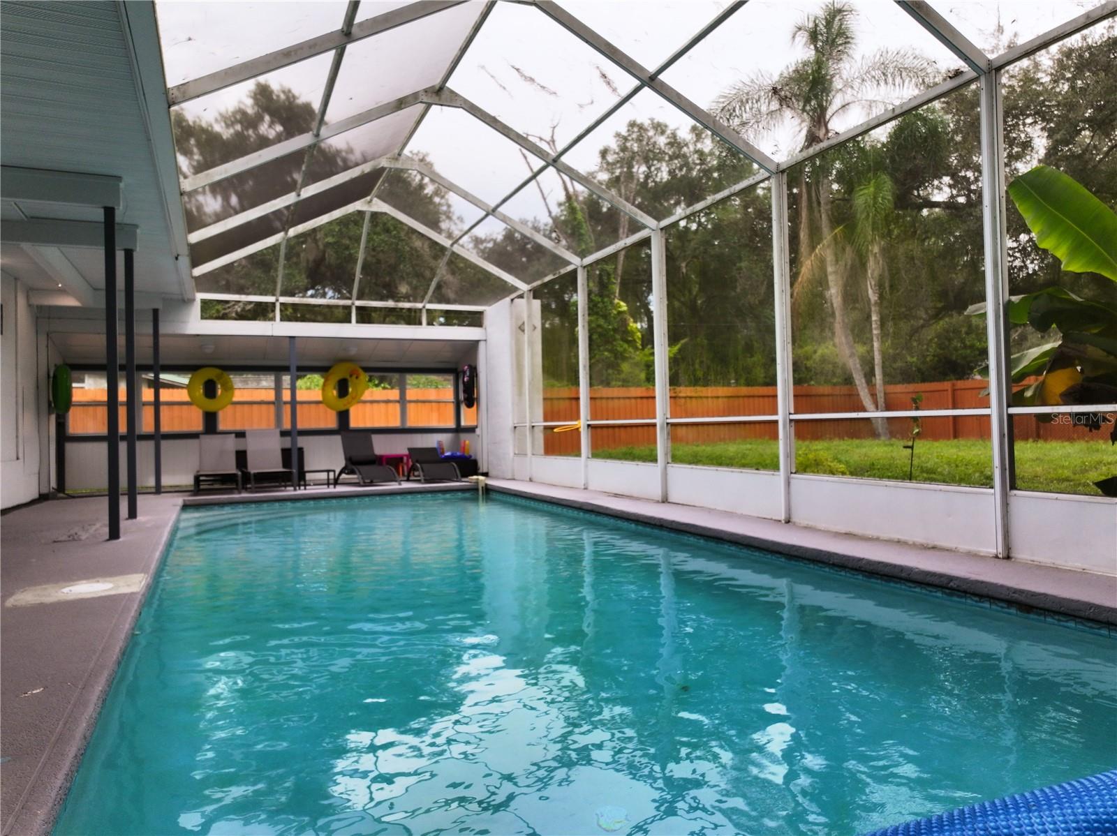 111 OAK LEE DR