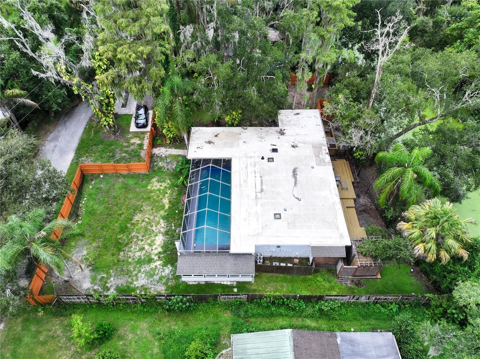 111 Oak Lee Dr, Lutz