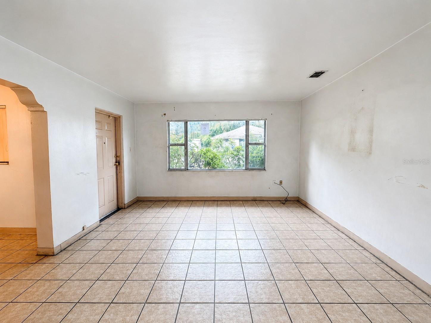 3801 E OSBORNE AVE