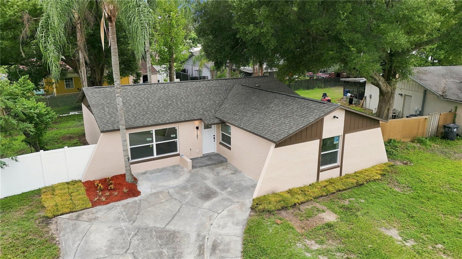 1105 Park St, Seffner