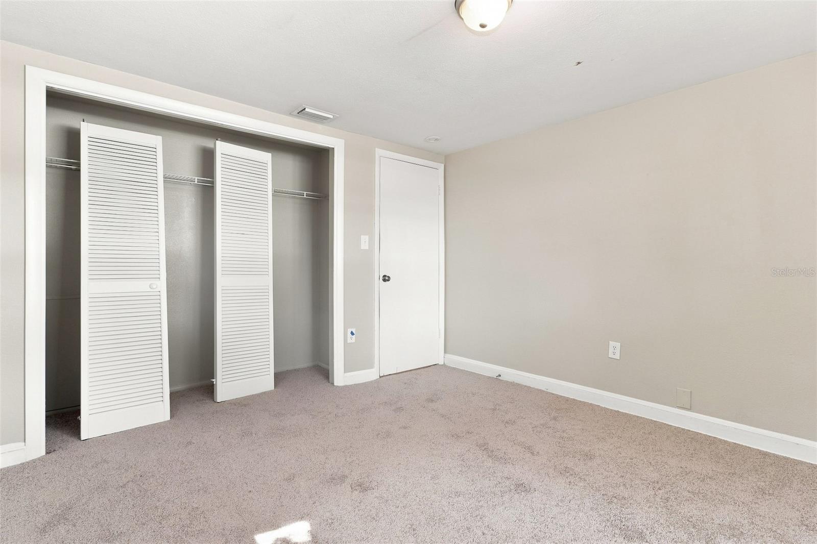 5600 ANDREA DR