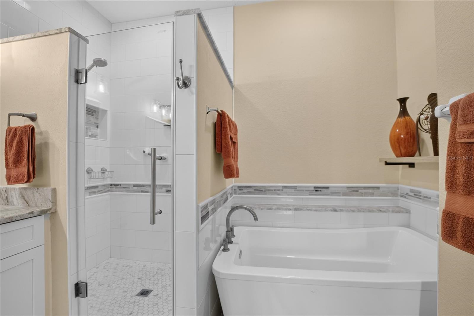 2205 PRESERVATION DR