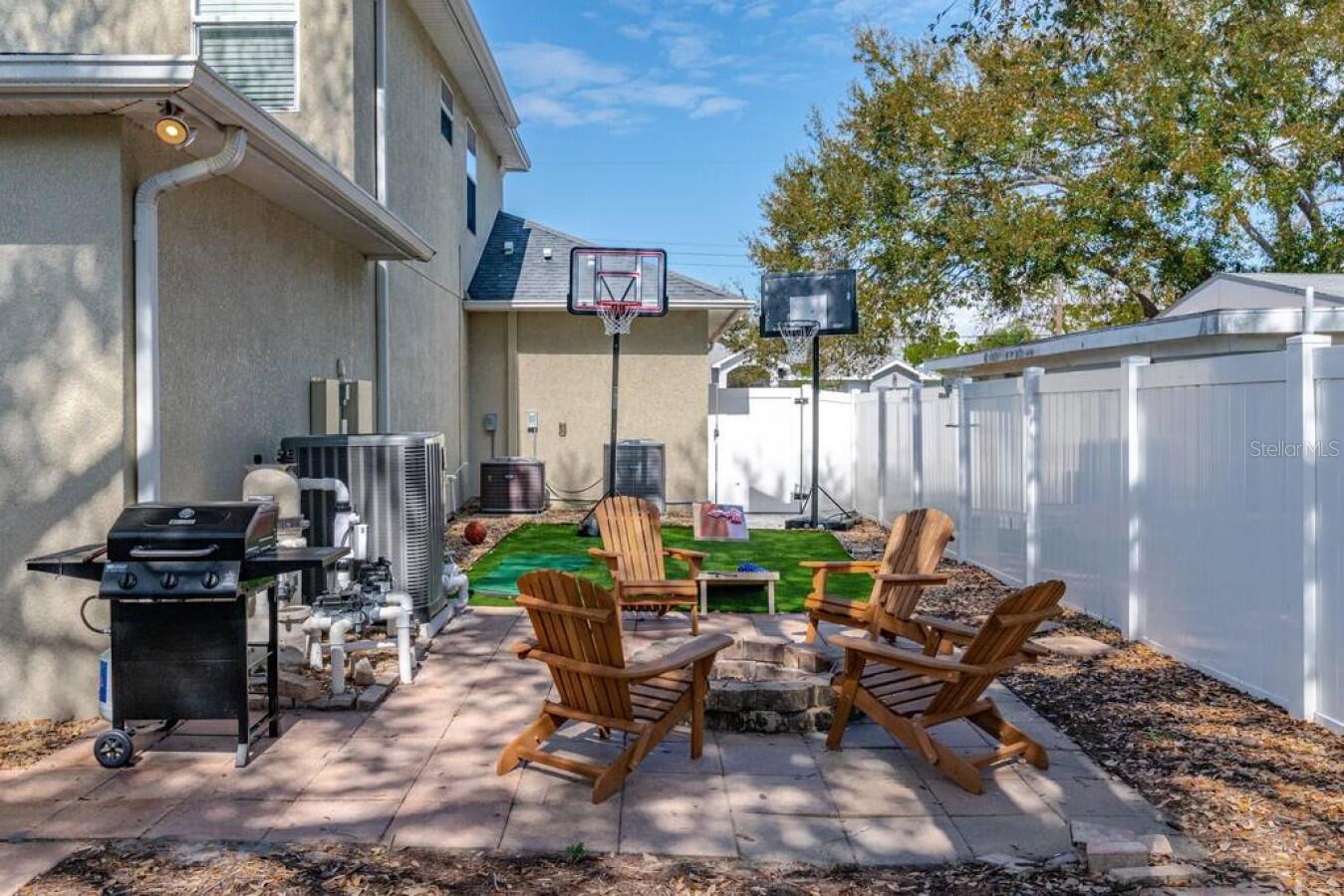 2930 W ROGERS AVE
