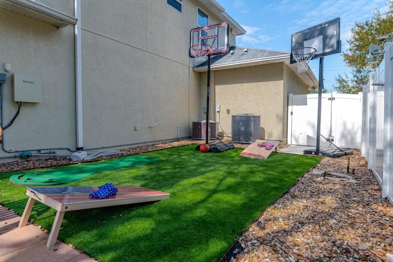 2930 W ROGERS AVE