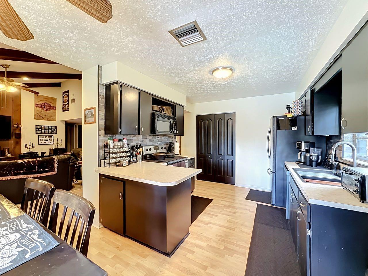 118 EUCLID LOOP