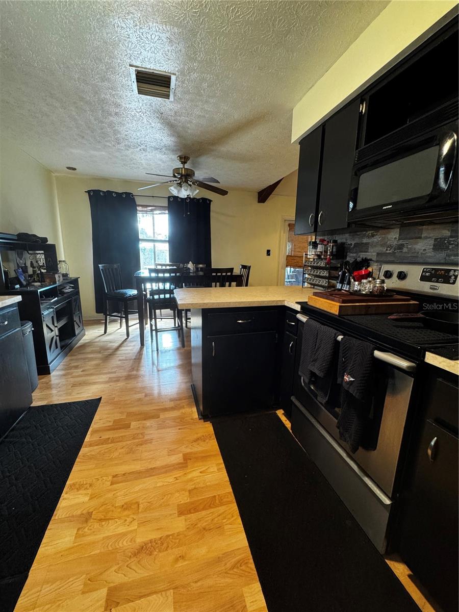 118 EUCLID LOOP