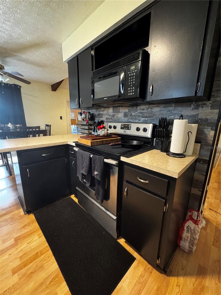 118 EUCLID LOOP