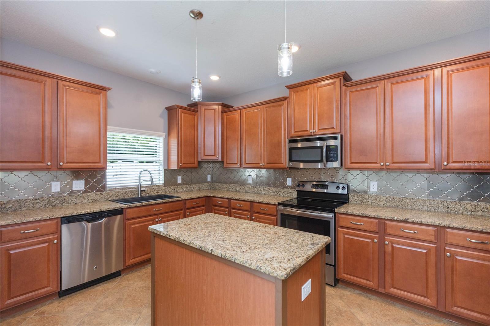 11508 MANSFIELD POINT DR