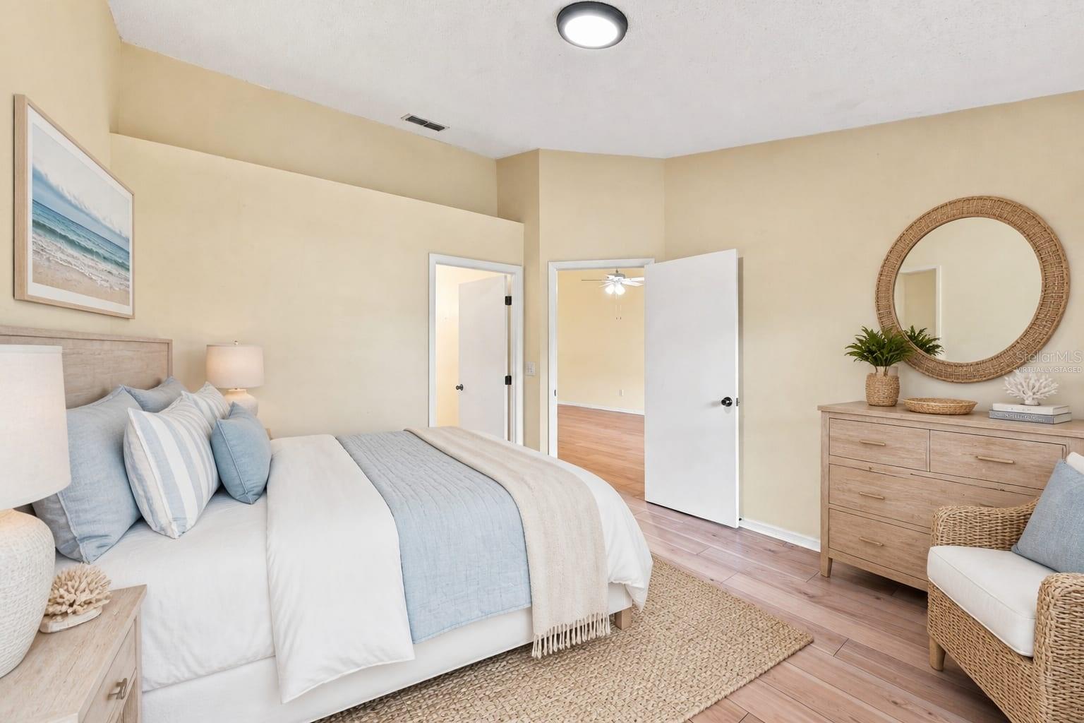 2472 NANTUCKET HARBOR LOOP