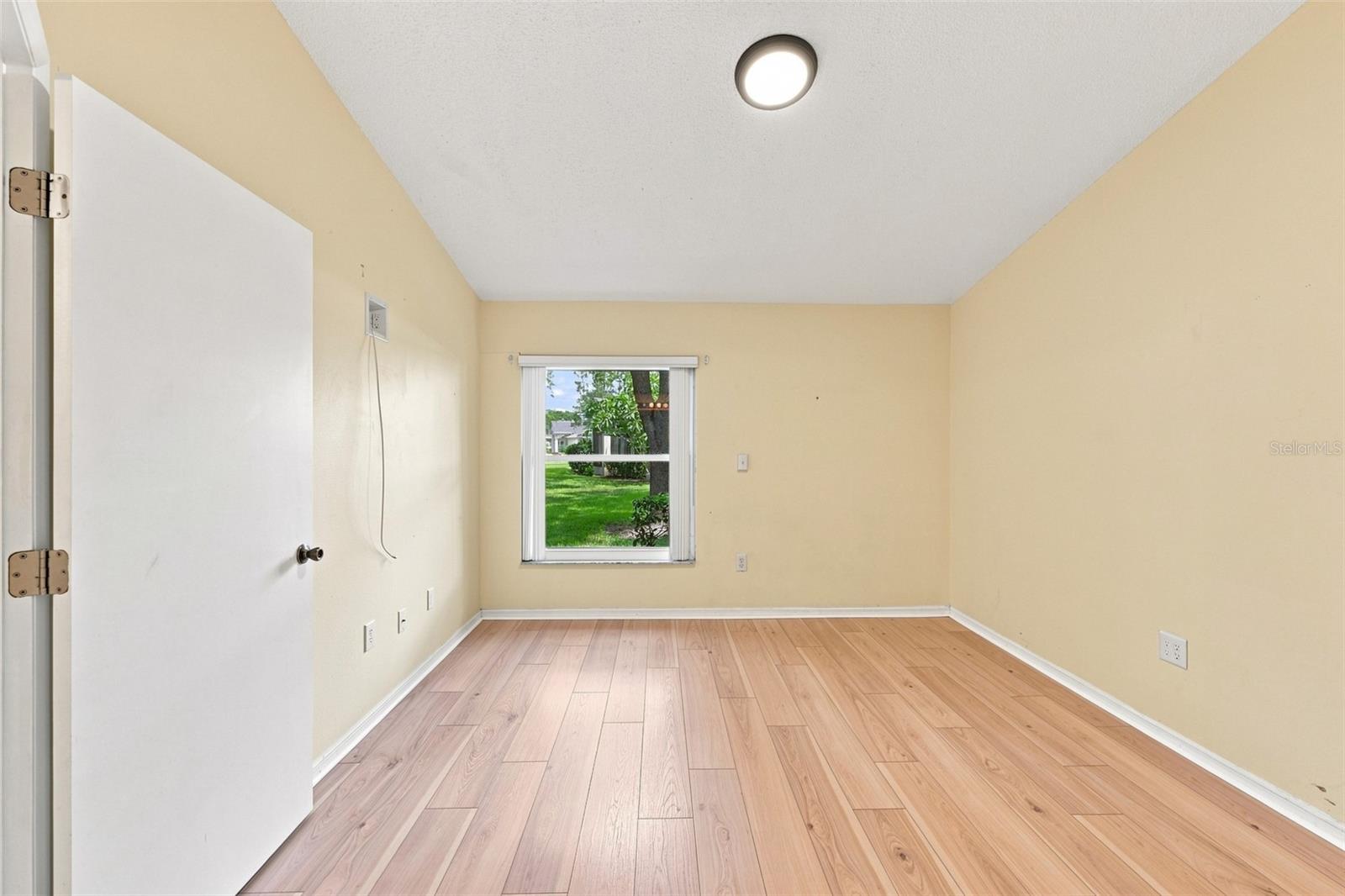 2472 NANTUCKET HARBOR LOOP