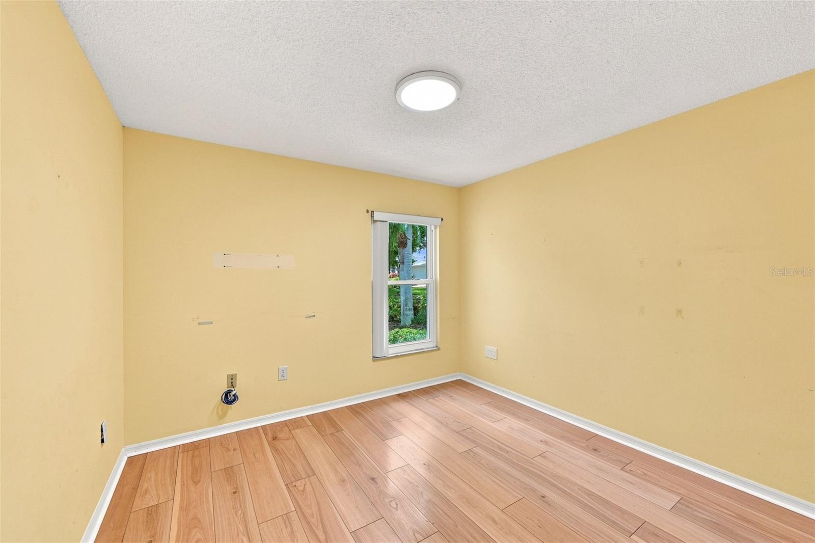2472 NANTUCKET HARBOR LOOP