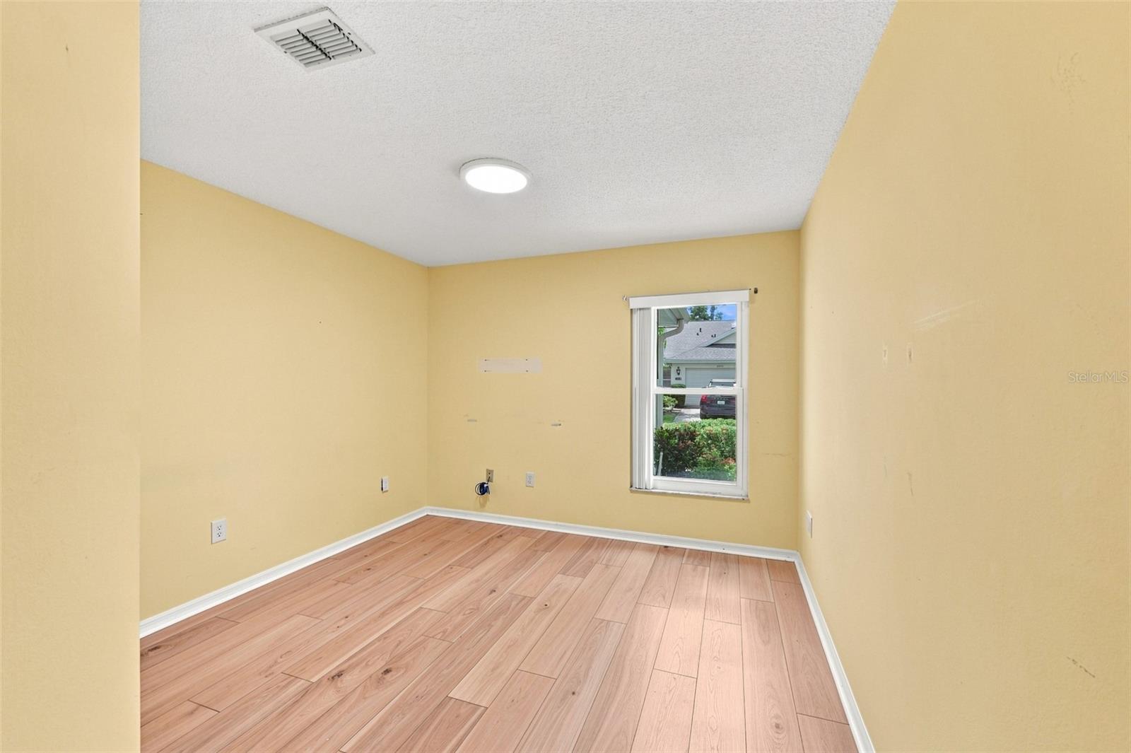 2472 NANTUCKET HARBOR LOOP