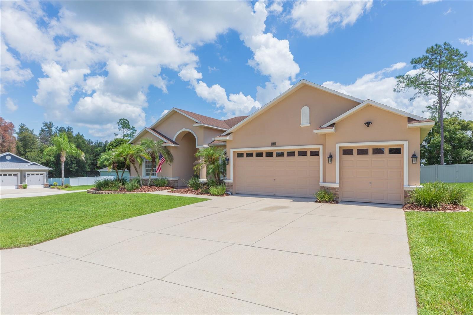 11544 PINE HOLLOW WAY