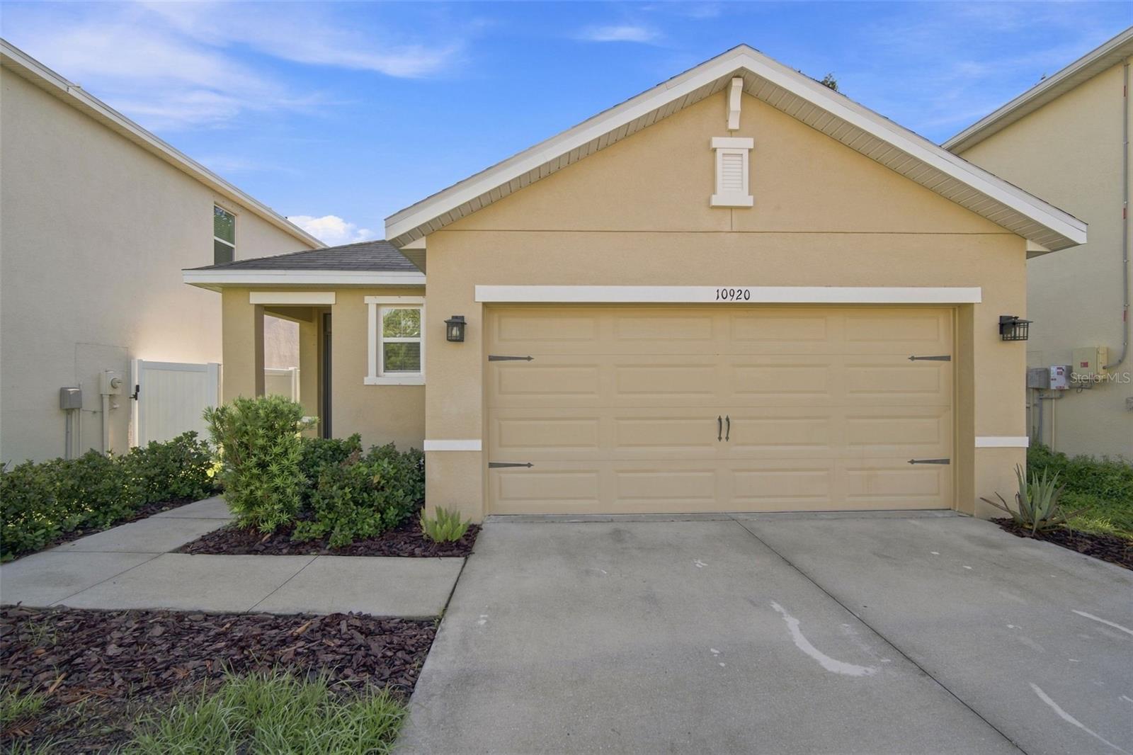 10920 CARLTON FIELDS DR