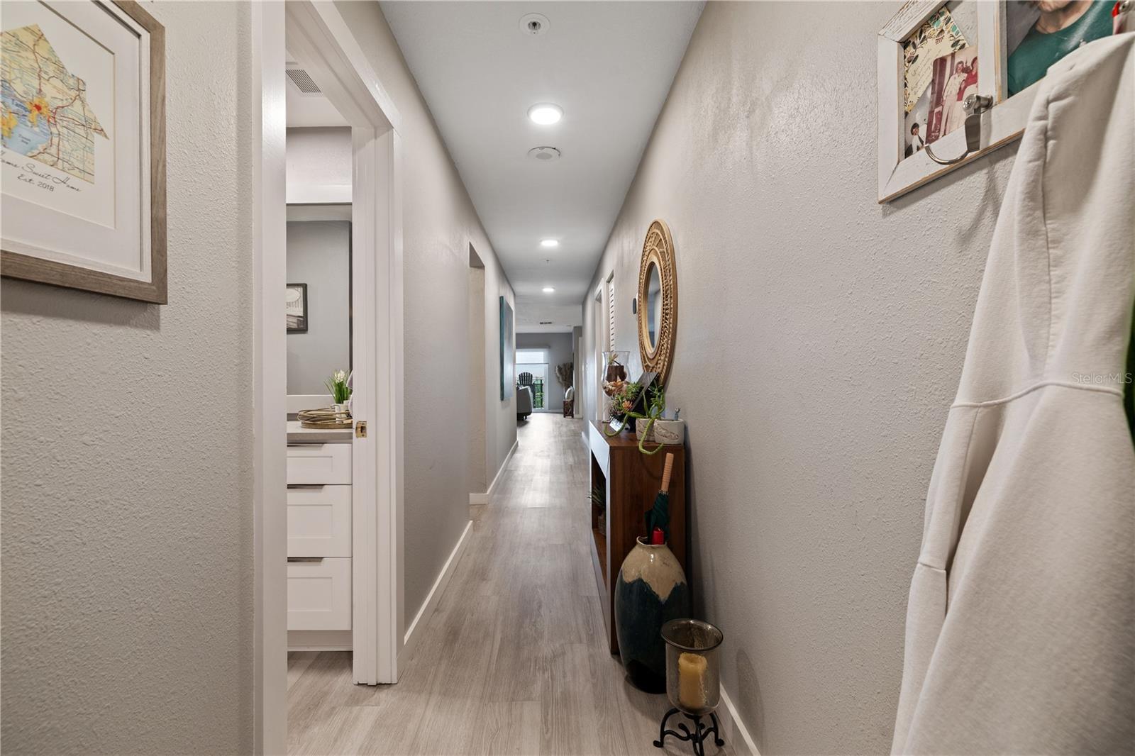 2780 N RIVERSIDE DR #805