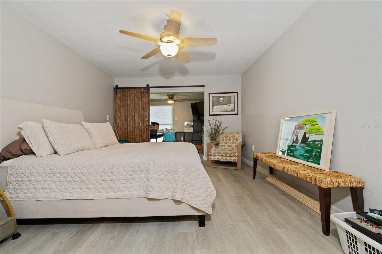 2780 N RIVERSIDE DR #805