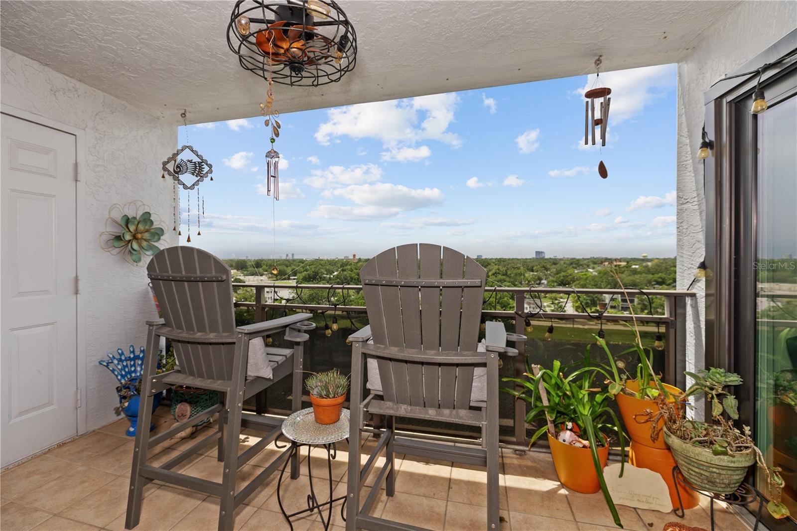 2780 N RIVERSIDE DR #805