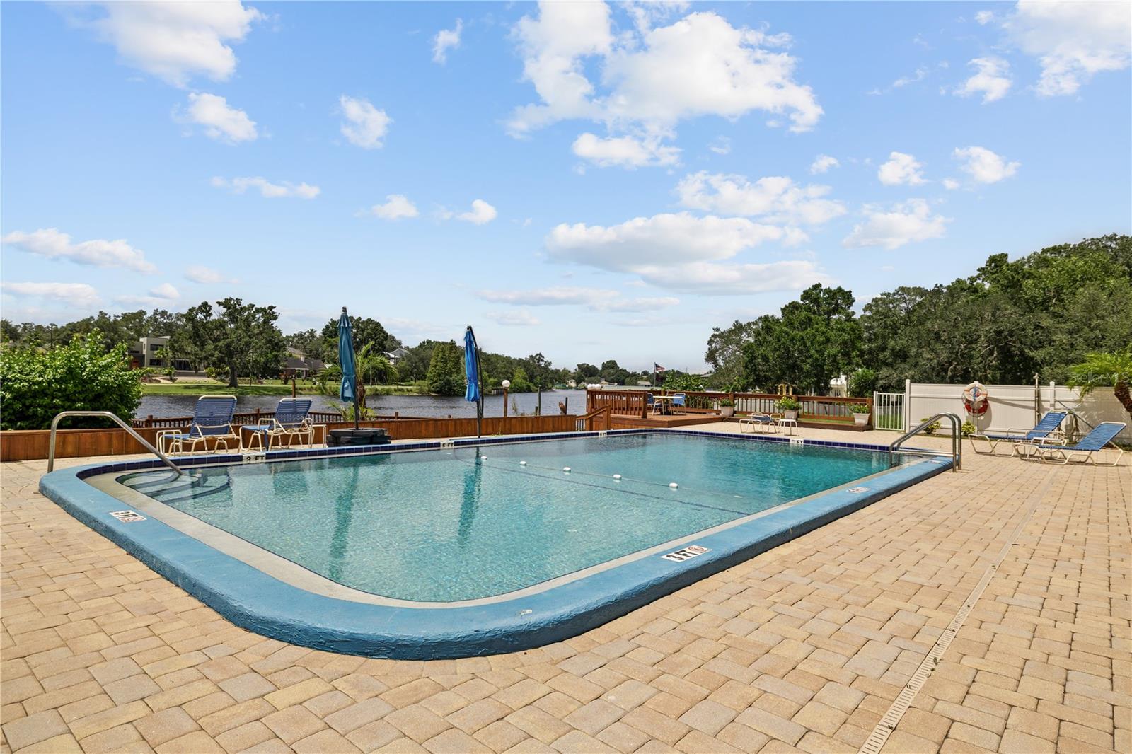 2780 N RIVERSIDE DR #805