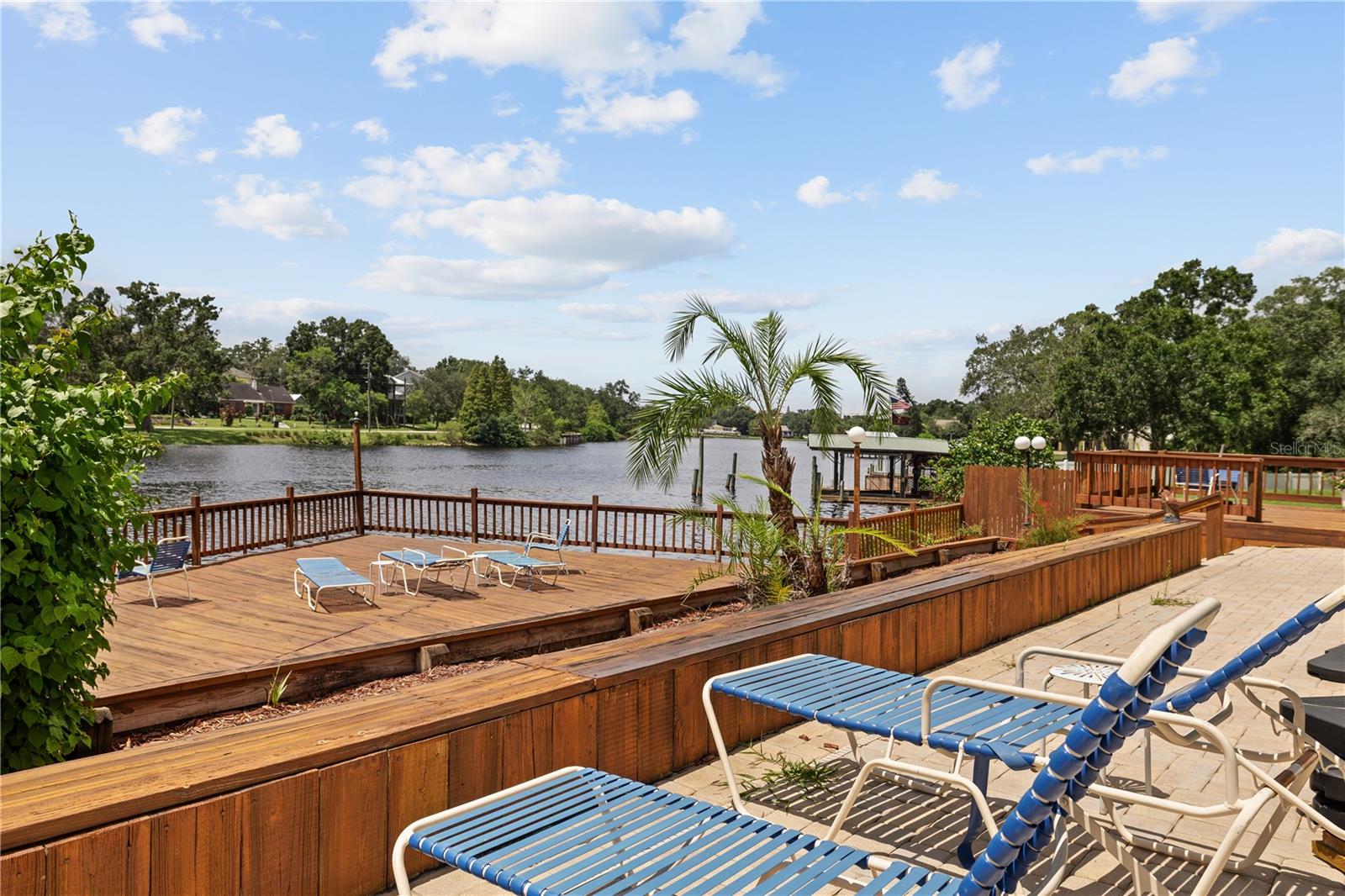 2780 N RIVERSIDE DR #805