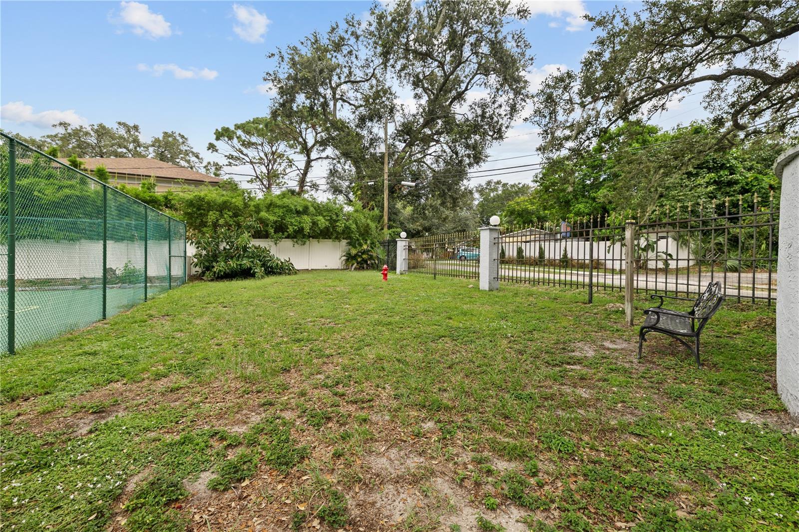 2780 N RIVERSIDE DR #805
