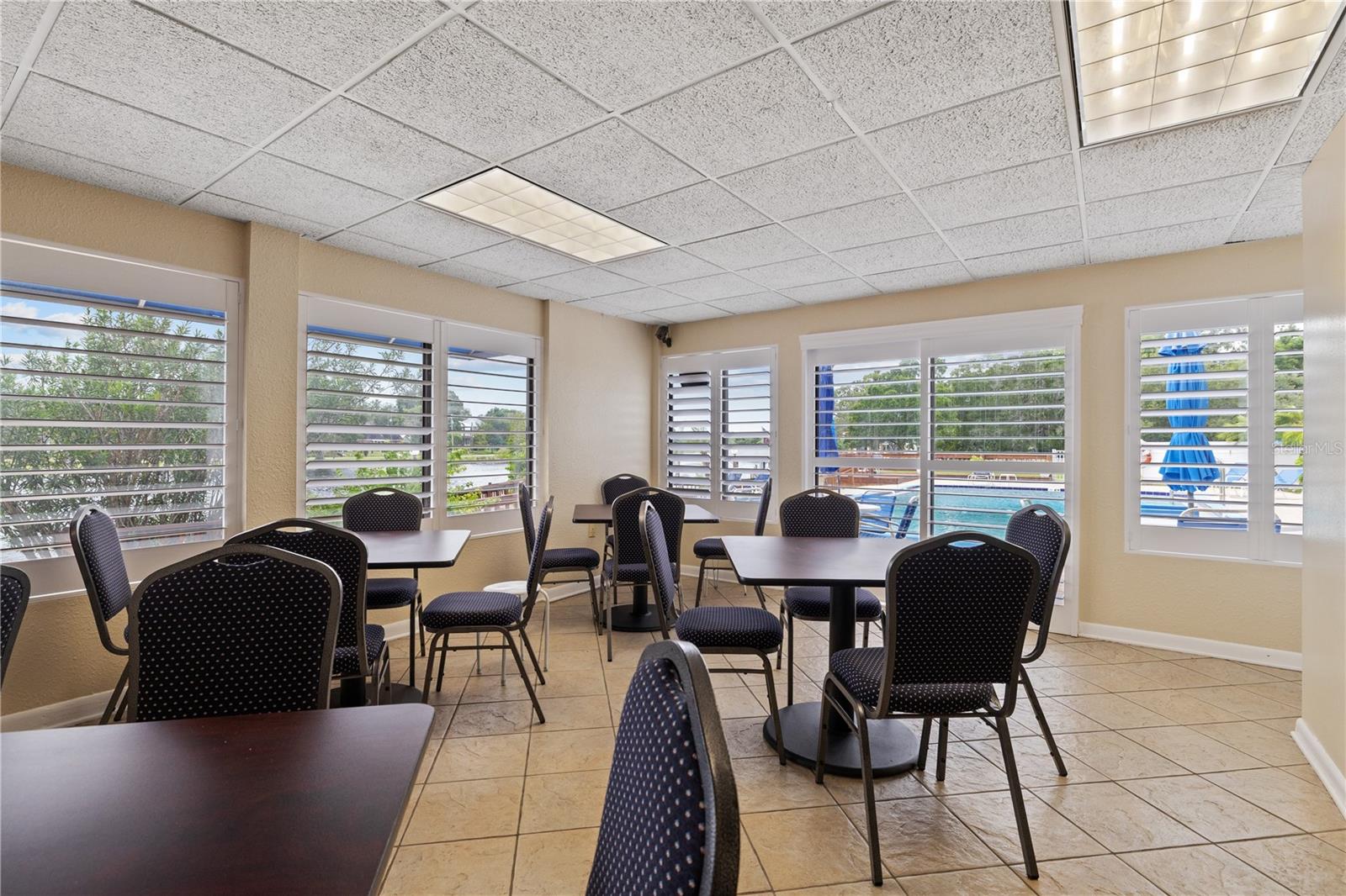 2780 N RIVERSIDE DR #805