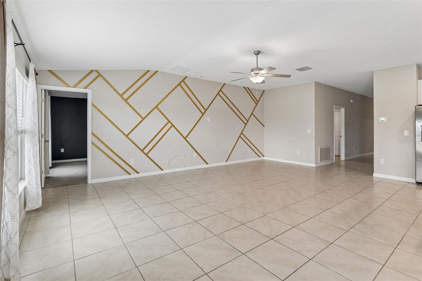 5404 BLUE AZURE DR