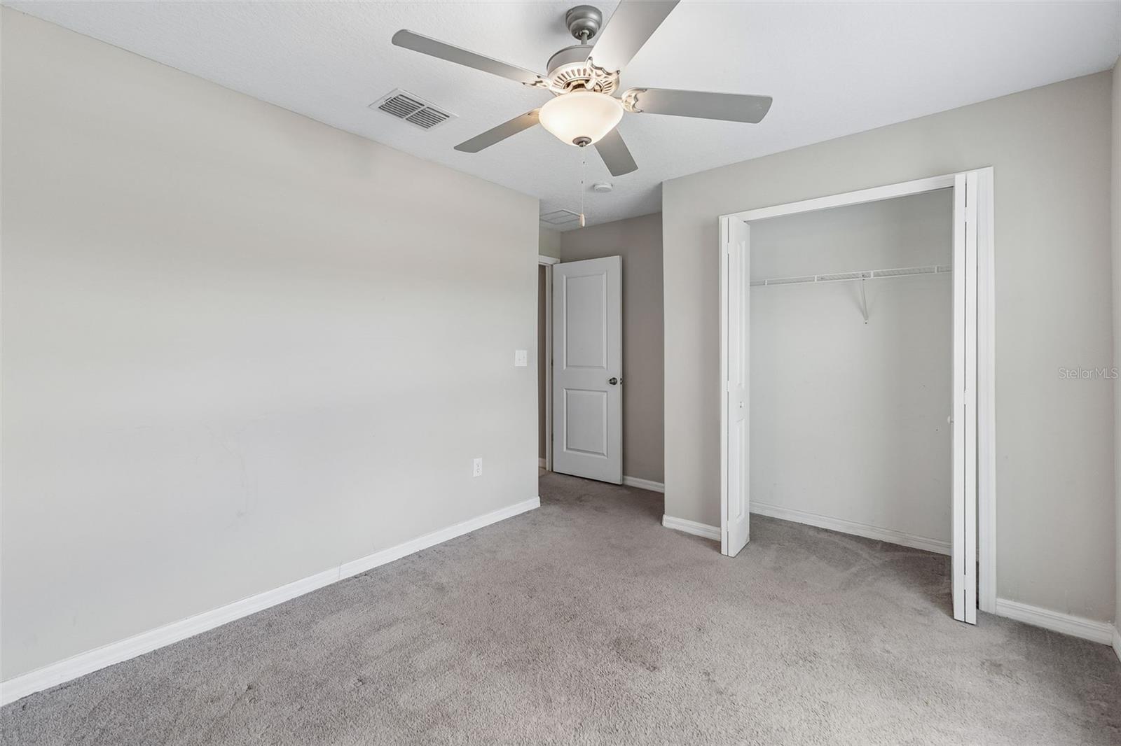 5404 BLUE AZURE DR