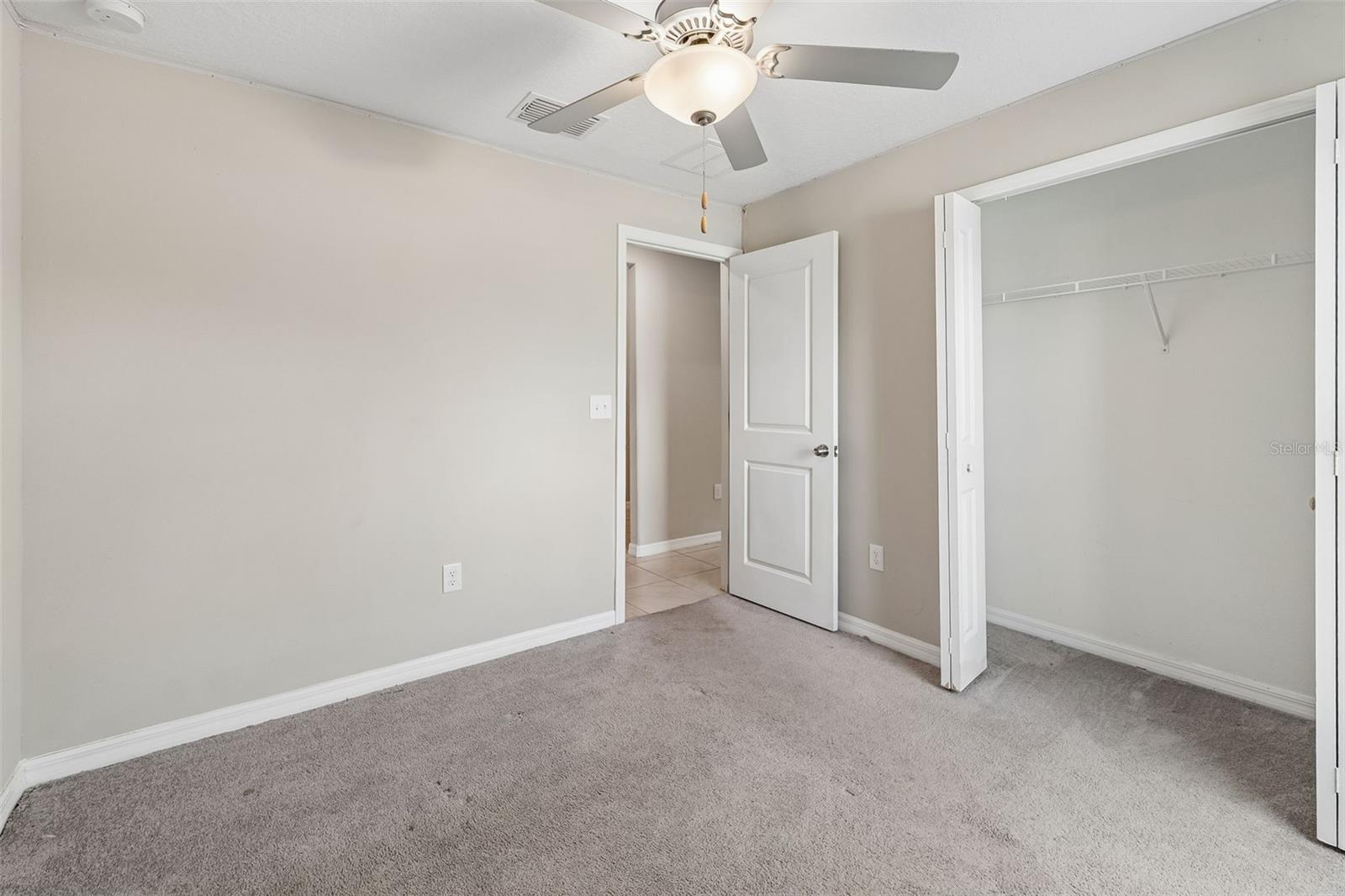 5404 BLUE AZURE DR