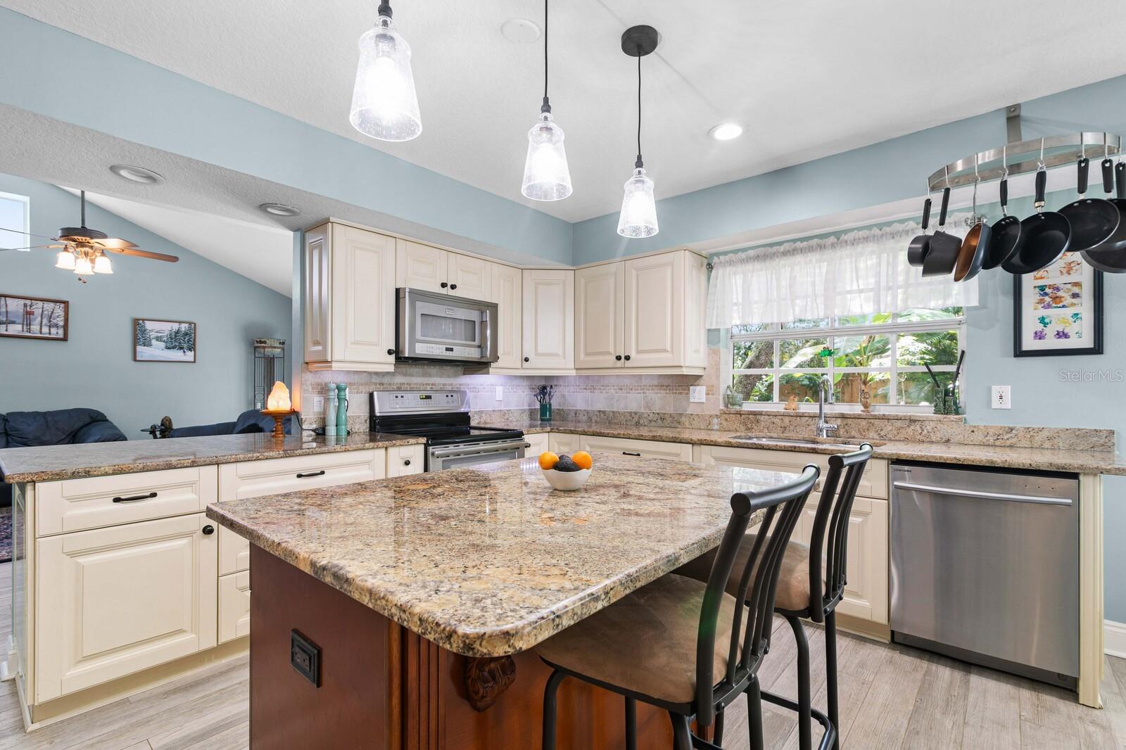 13133 GREENGAGE LN