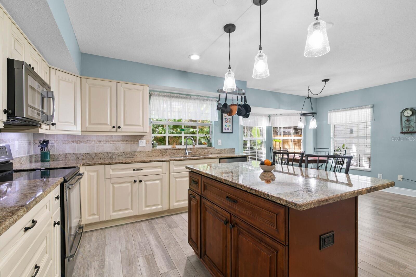 13133 GREENGAGE LN
