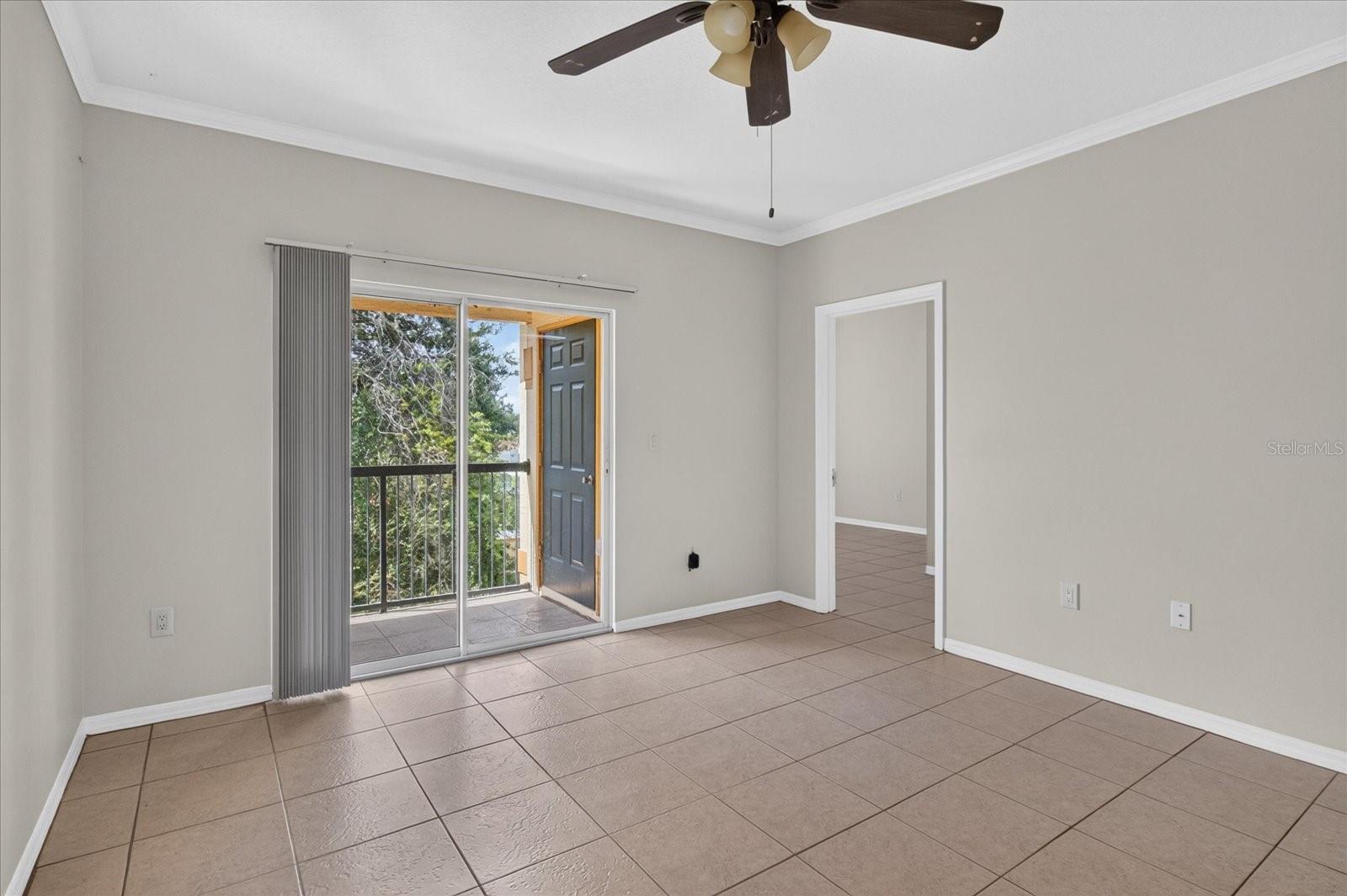 5608 PINNACLE HEIGHTS CIR #305